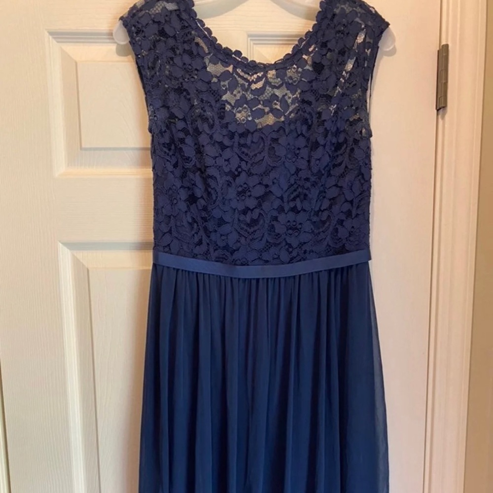David’s Bridal Short Cap Sleeve Dress